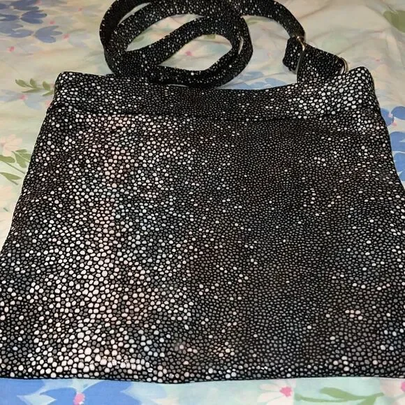 CoFi Mollie Cross-Body Convertible - Picture 11 of 12